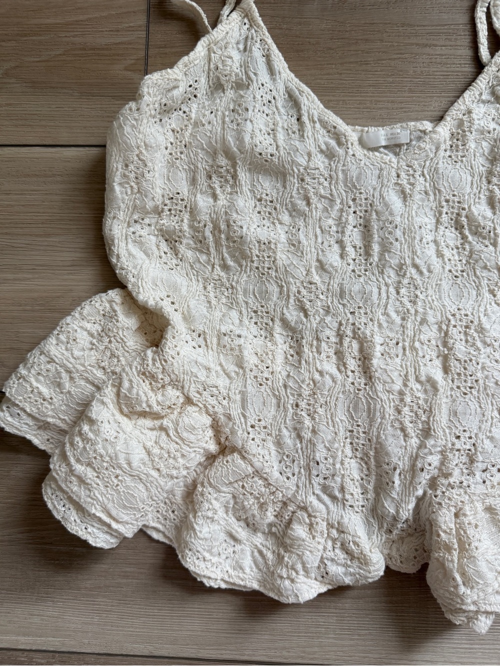 Zara Eyelet Ruffle Tank Fairy Large - Picture 5 of 12